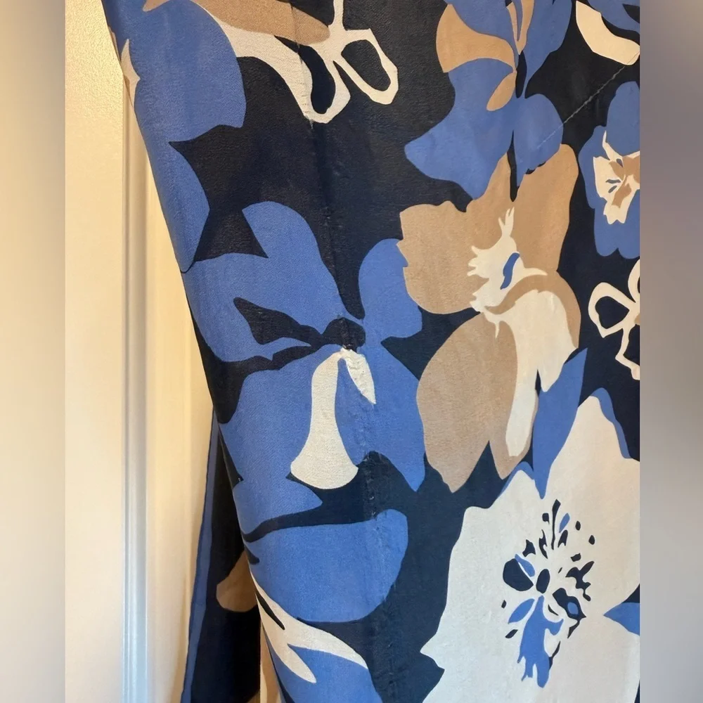 Jones New York Square Scarf Blue & Neutral